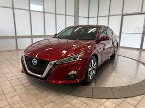 Used 2019 Nissan Altima 2.5 SV image 4