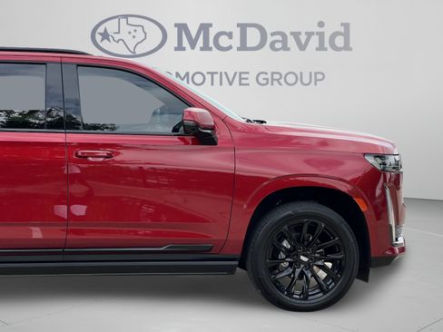 Used 2023 Cadillac Escalade Sport w/ LPO, ONYX Package AWD/4WD image 32