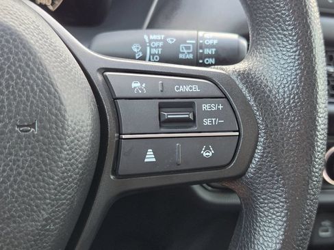Certified 2025 Honda HR-V LX image 27