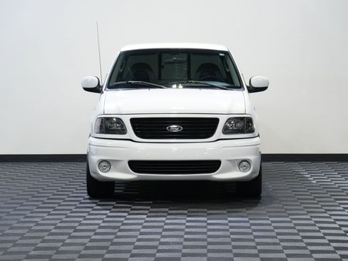 Used 2004 Ford F150 Lightning RWD image 4