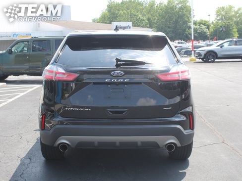 Used 2022 Ford Edge Titanium AWD/4WD image 5