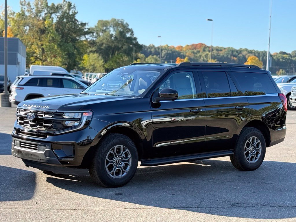Used 2025 Ford Expedition Active AWD/4WD image 38