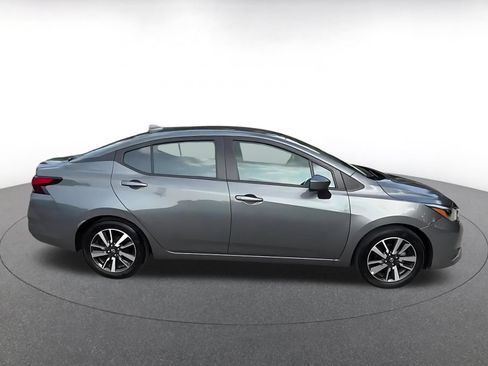 Used 2025 Nissan Versa SV FWD image 16