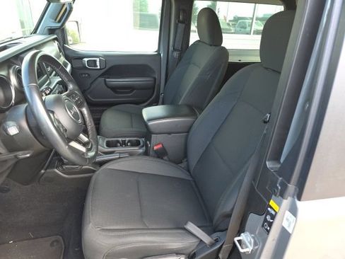 Used 2021 Jeep Wrangler Sport AWD/4WD image 10