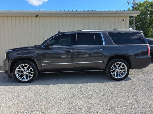 Used 2016 GMC Yukon XL Denali w/ Open Road Package AWD/4WD image 12