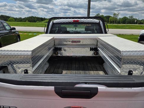Used 2017 Ford F150 XL w/ Trailer Tow Package RWD image 7