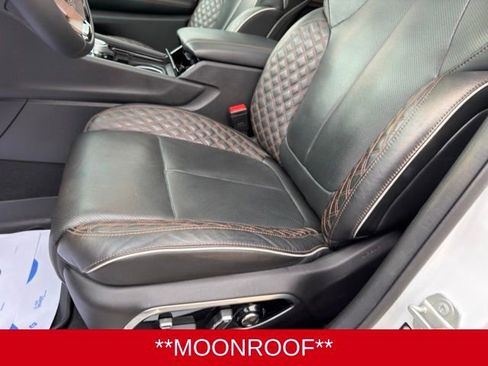 Used 2023 Jeep Grand Cherokee L Summit w/ Luxury Tech Group V AWD/4WD image 21