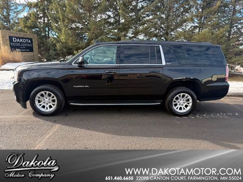 Used 2018 GMC Yukon XL SLT image 1