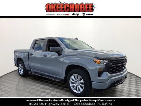 Used 2024 Chevrolet Silverado 1500 Custom RWD image 2