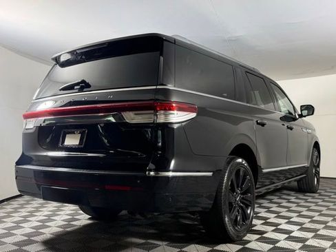 Used 2023 Lincoln Navigator L Reserve w/ Equipment Group 201A AWD/4WD image 7