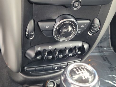 Used 2012 MINI Cooper Countryman image 22