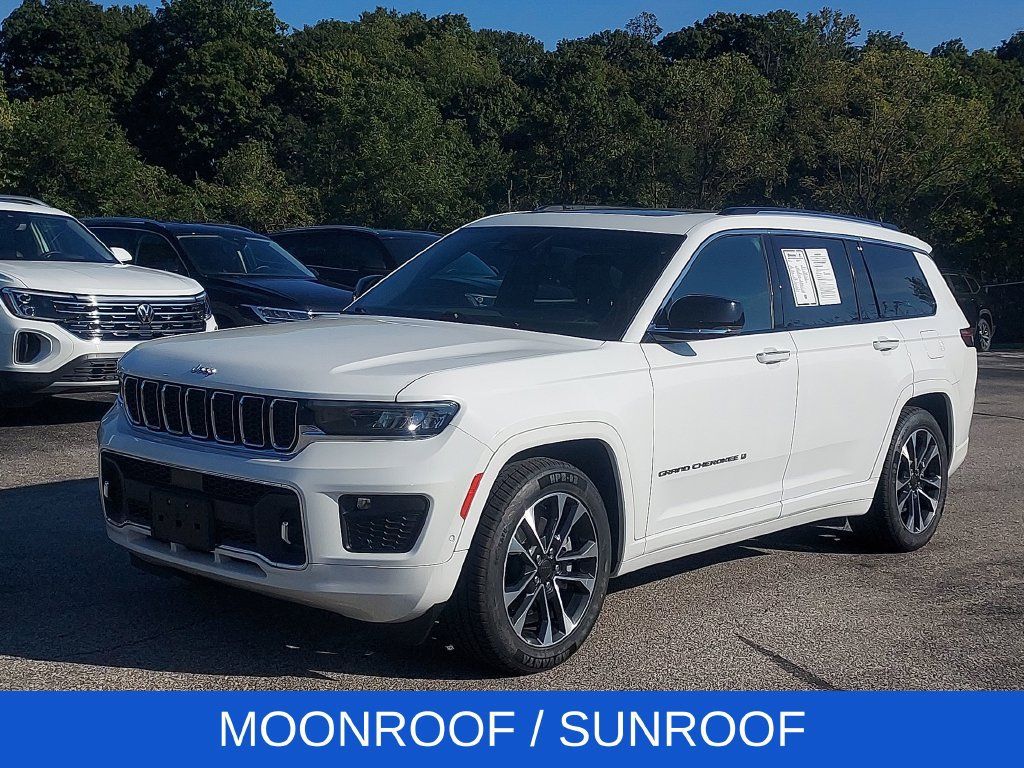 Used 2023 Jeep Grand Cherokee L Overland w/ Luxury Tech Group IV AWD/4WD image 2