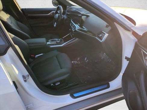 Used 2023 BMW i4 eDrive35 RWD image 21