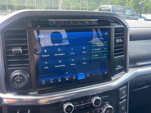Used 2021 Ford F150 Lariat w/ Equipment Group 502A High AWD/4WD image 17