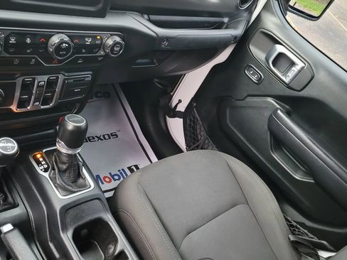 Used 2020 Jeep Gladiator Sport w/ Quick Order Package 24S image 22