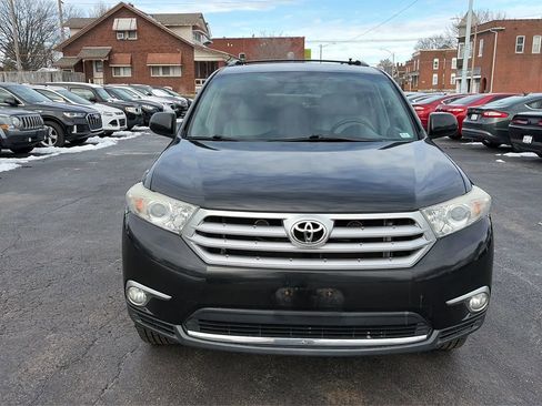 Used 2011 Toyota Highlander SE image 2