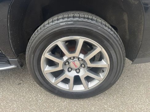 Used 2020 GMC Yukon XL Denali AWD/4WD image 35
