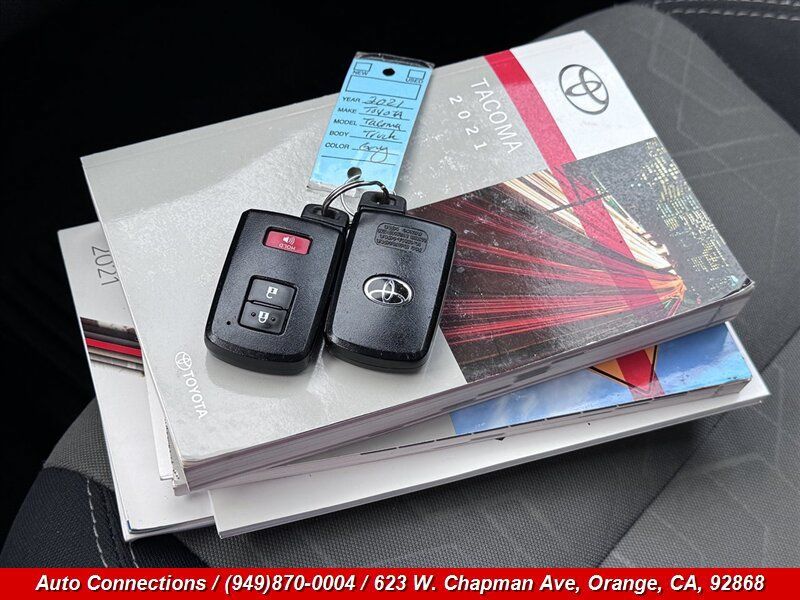 Used 2021 Toyota Tacoma TRD Off-Road w/ Technology Package AWD/4WD image 23