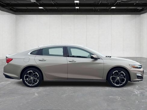 Used 2023 Chevrolet Malibu LT w/ Driver Confidence Package FWD image 4
