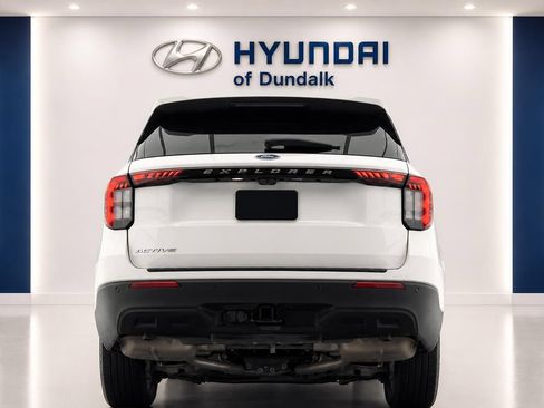 Used 2026 Ford Explorer Active RWD image 6
