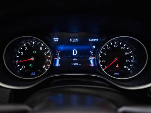 Used 2018 Jeep Compass Limited w/ Navigation Group FWD image 30