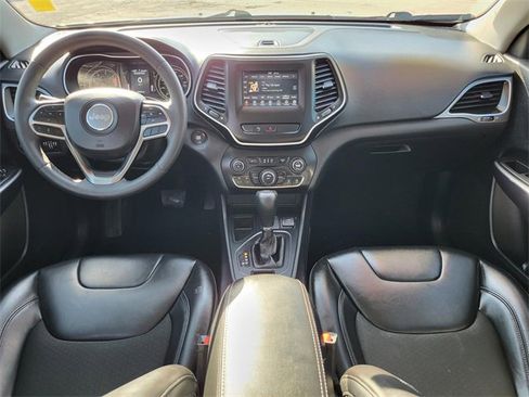 Used 2020 Jeep Cherokee Latitude Plus image 18