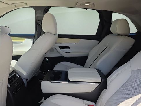 Certified 2024 MAZDA CX-90 3.3 Turbo S w/ Premium Plus image 22