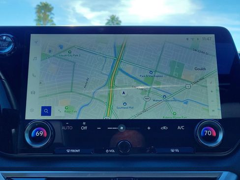 Used 2025 Lexus RX 350 Premium w/ Accessory Package (K3) image 18