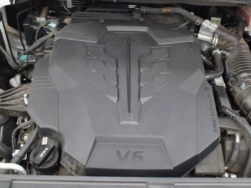 Used 2024 Kia Carnival SX Prestige image 29