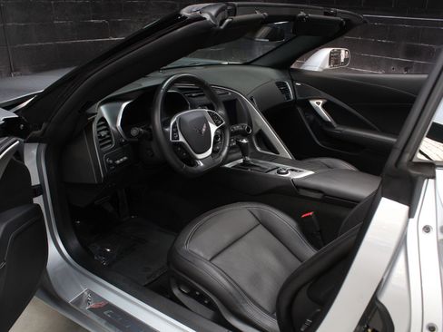 Used 2016 Chevrolet Corvette Stingray Coupe w/ 2LT Preferred Equipment Group RWD image 38