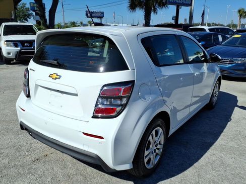 Used 2019 Chevrolet Sonic LT image 7