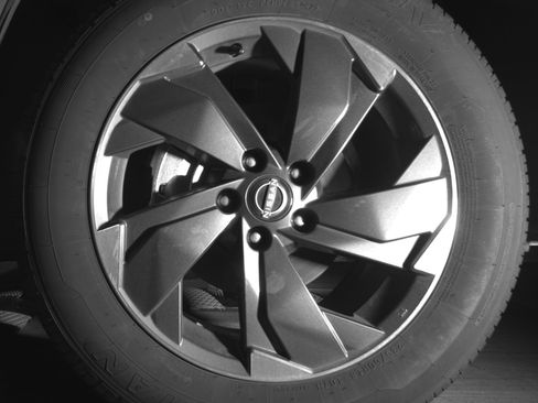 Used 2025 Nissan Rogue SV image 12