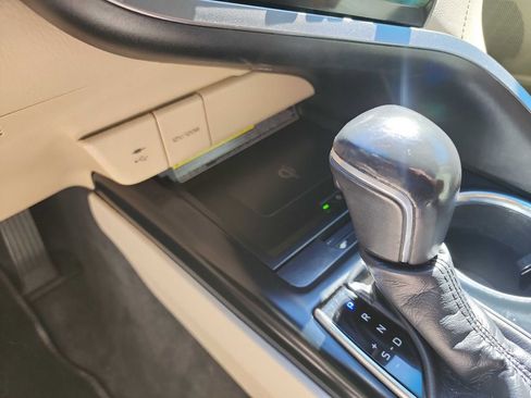 Used 2019 Toyota Camry XSE image 22