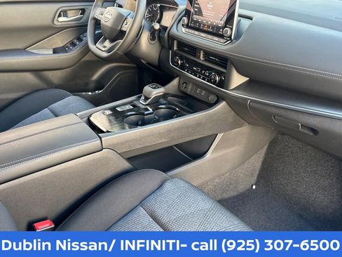 New 2026 Nissan Rogue SV w/ Cold Weather Package FWD image 19