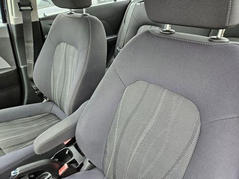 Used 2014 Chevrolet Sonic LT image 11