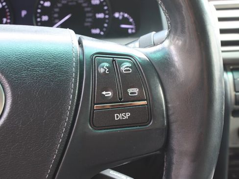 Used 2013 Lexus LS 460 w/ Comfort Pkg image 11