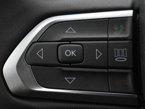 Used 2022 Jeep Compass Limited AWD/4WD image 20