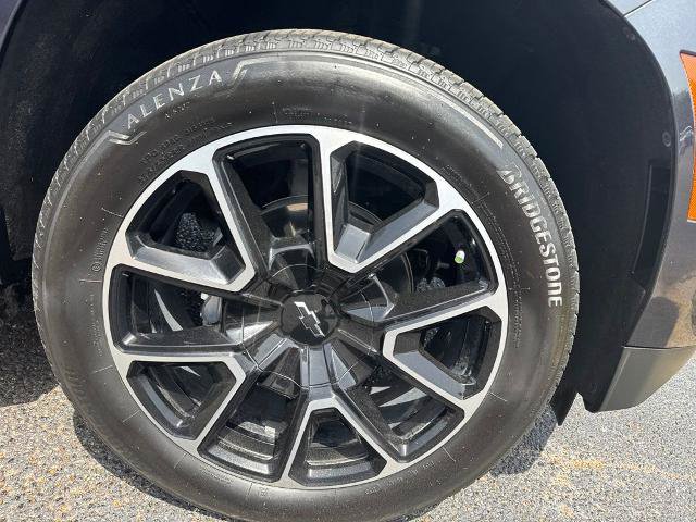 Used 2025 Chevrolet Tahoe RST w/ Comfort Package RWD image 8