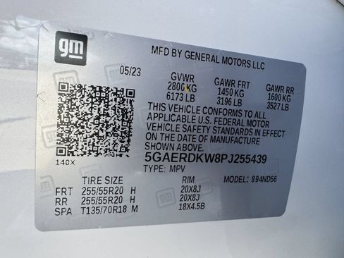 Used 2023 Buick Enclave Avenir FWD image 36