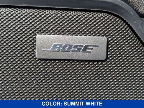 New 2026 GMC Sierra 1500 SLT w/ SLT Convenience Package image 13