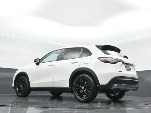 Certified 2026 Honda HR-V Sport image 17
