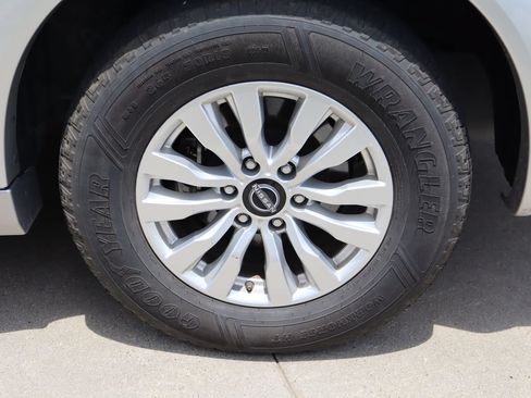 Used 2024 Nissan Armada SV RWD image 29
