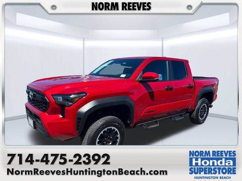 Used 2025 Toyota Tacoma TRD Off-Road w/ TRD Off Road Premium Package AWD/4WD image 1