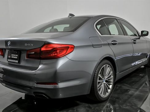Used 2019 BMW 540i xDrive w/ Convenience Package image 9