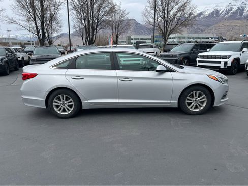Used 2015 Hyundai Sonata SE w/ Option Group 09 image 6