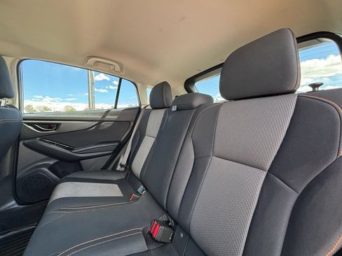 Used 2021 Subaru Crosstrek 2.0i Premium w/ Moonroof Package AWD/4WD image 18