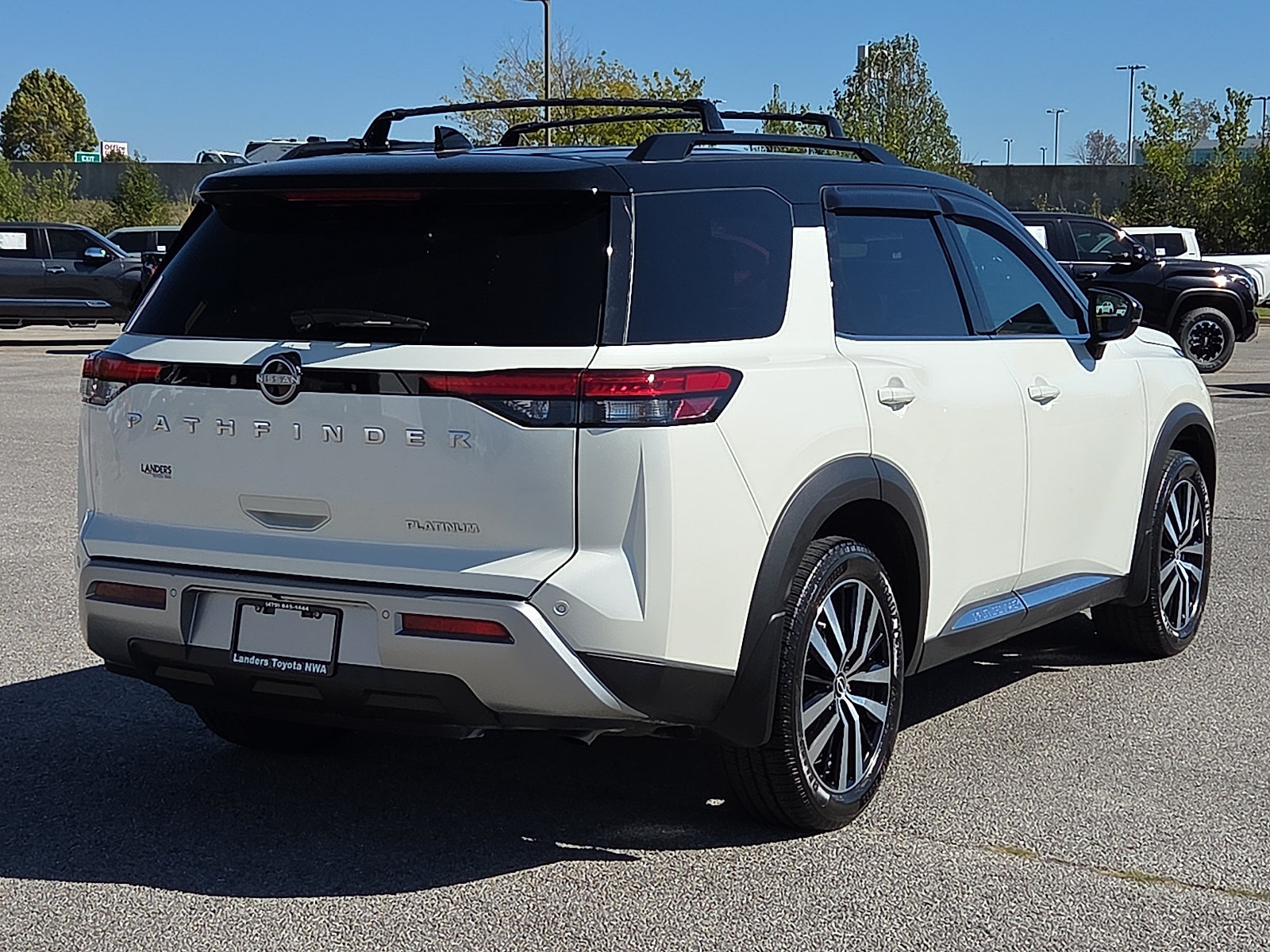 Used 2024 Nissan Pathfinder Platinum w/ Cargo Package FWD image 5
