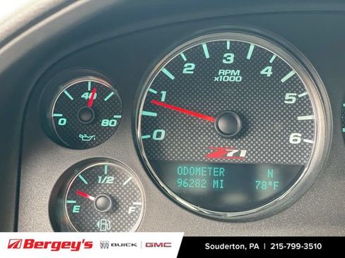 Used 2013 Chevrolet Avalanche LT w/ Suspension Package, Off-Road AWD/4WD image 9