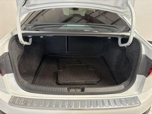 Used 2024 Volkswagen Jetta SE w/ Panoramic Sunroof Package image 26