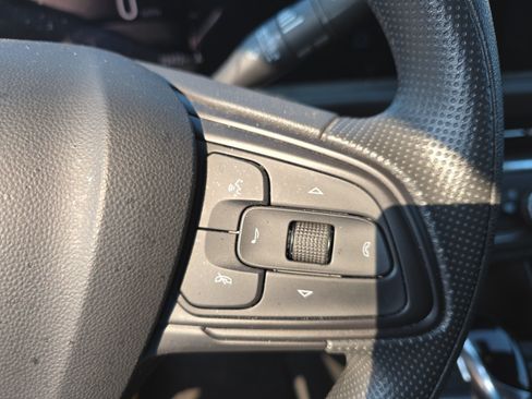 Used 2024 Buick Envista Preferred FWD image 24